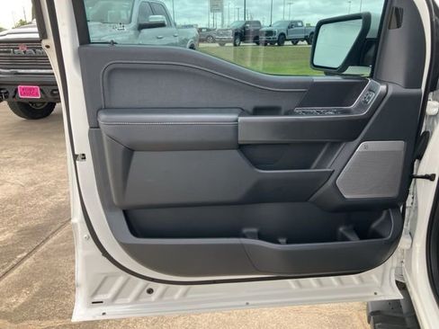 Used 2025 Ford F150 Lariat w/ Equipment Group 501A Mid AWD/4WD image 23
