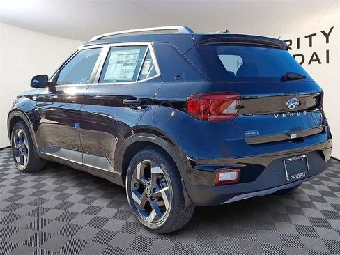 New 2026 Hyundai Venue SEL FWD image 23