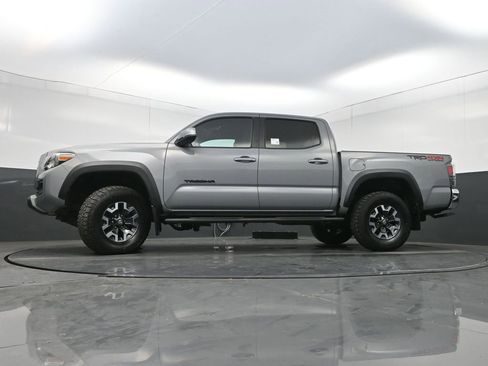 Used 2021 Toyota Tacoma TRD Off-Road AWD/4WD image 27