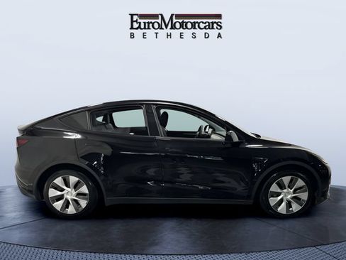 Used 2023 Tesla Model Y Long Range AWD/4WD image 6