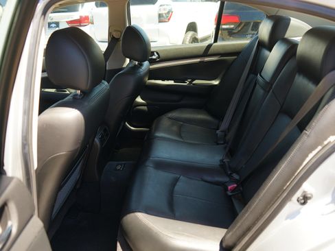 Used 2012 INFINITI G25 Journey RWD image 18