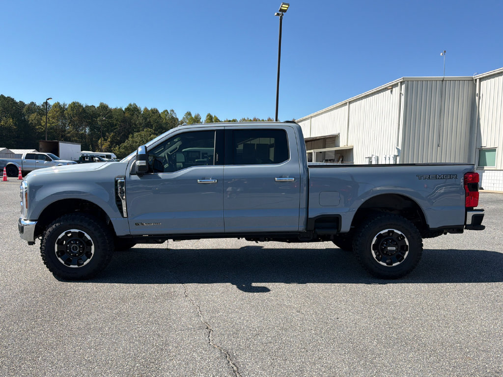 Used 2026 Ford F350 King Ranch w/ Tremor Off-Road Package AWD/4WD image 4