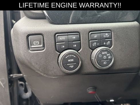 Used 2022 Chevrolet Silverado 1500 LTZ w/ Z71 Off-Road Package image 16