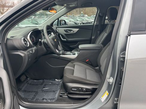 Used 2025 Chevrolet Blazer LT image 22