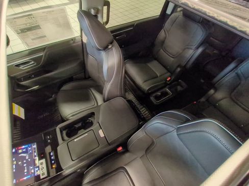 New 2026 INFINITI QX80 Luxe w/ Cargo Package AWD/4WD image 8