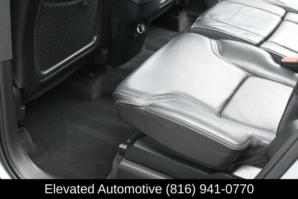 Used 2017 Volvo XC90 T6 Momentum w/ Vision Package AWD/4WD image 17