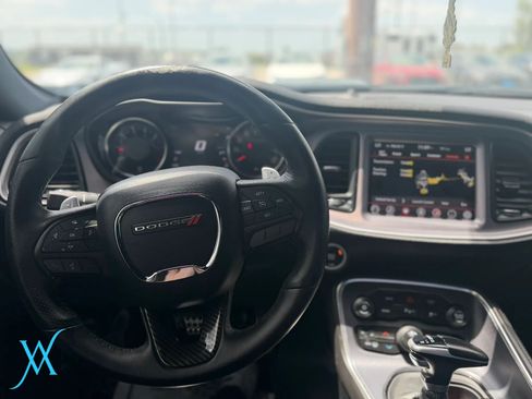 Used 2017 Dodge Challenger R/T RWD image 22