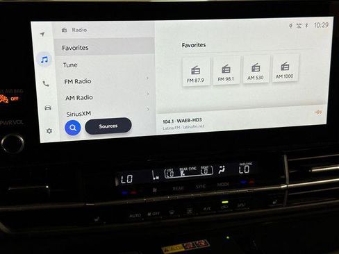 Certified 2025 Toyota Sienna XLE Woodland Edition AWD/4WD image 37