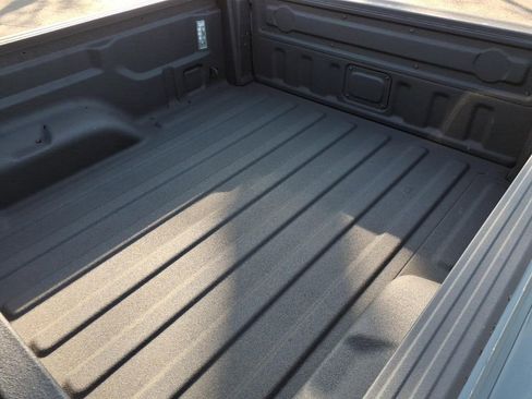 Used 2025 Jeep Gladiator Nighthawk image 28