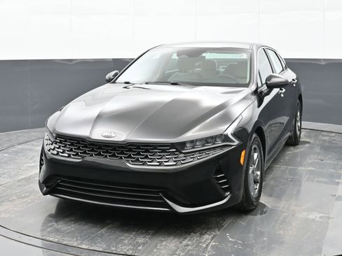 Used 2021 Kia K5 LXS FWD image 4
