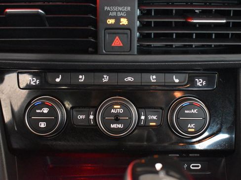 Used 2023 Volkswagen Jetta GLI Autobahn FWD image 15