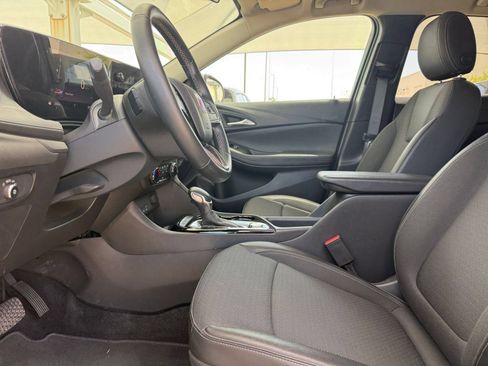 Used 2025 Buick Encore GX Preferred AWD/4WD image 22