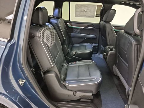 New 2026 GMC Acadia Denali image 28