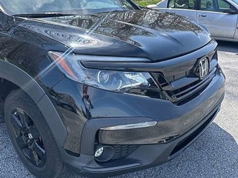 Used 2022 Honda Pilot TrailSport image 14