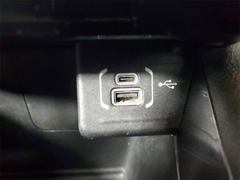 Used 2022 Jeep Compass Latitude w/ Sun and Sound Group image 21