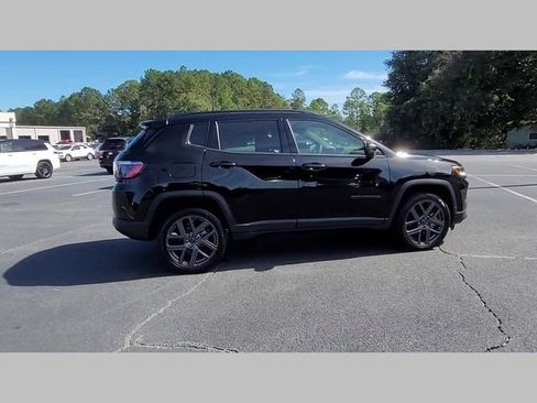 New 2026 Jeep Compass Limited AWD/4WD image 37