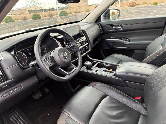 Certified 2024 Nissan Pathfinder SL FWD image 11