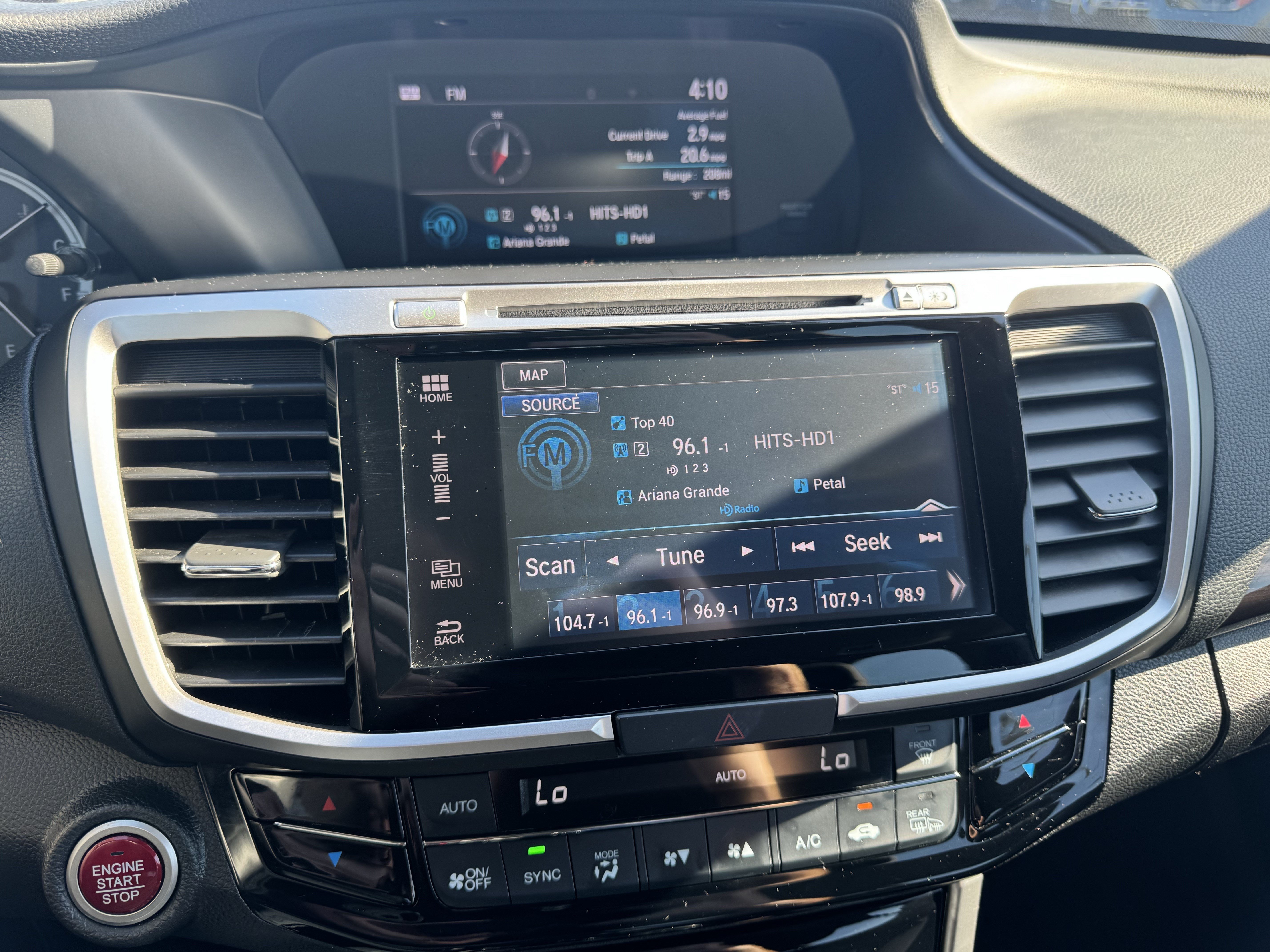 Used 2017 Honda Accord EX-L image 25