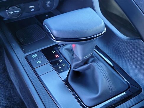 Used 2025 Hyundai Elantra Sport image 29