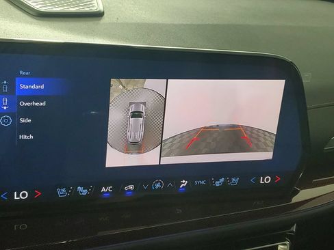 New 2026 Chevrolet Traverse RS w/ LPO, Floor Liner Package FWD image 18