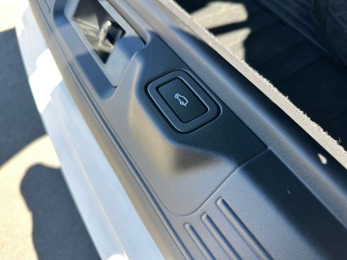 Used 2019 Land Rover Range Rover image 29