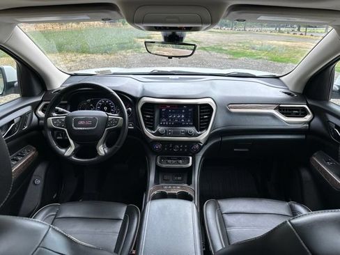 Used 2021 GMC Acadia Denali w/ Denali Ultimate Package AWD/4WD image 28