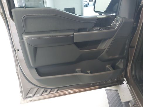 Used 2021 Ford F150 Lariat w/ FX4 Off-Road Package AWD/4WD image 25