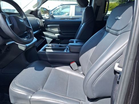 Used 2025 Ford Expedition Max Platinum w/ Driver's Package AWD/4WD image 13