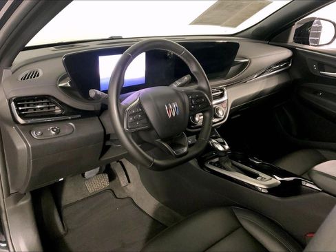 Used 2025 Buick Envista Sport Touring FWD image 14