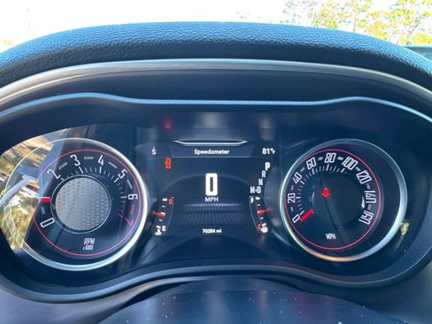 Used 2019 Dodge Challenger SXT image 23