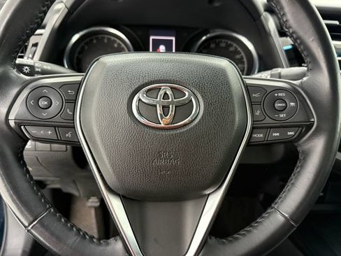 Used 2019 Toyota Camry SE FWD image 10