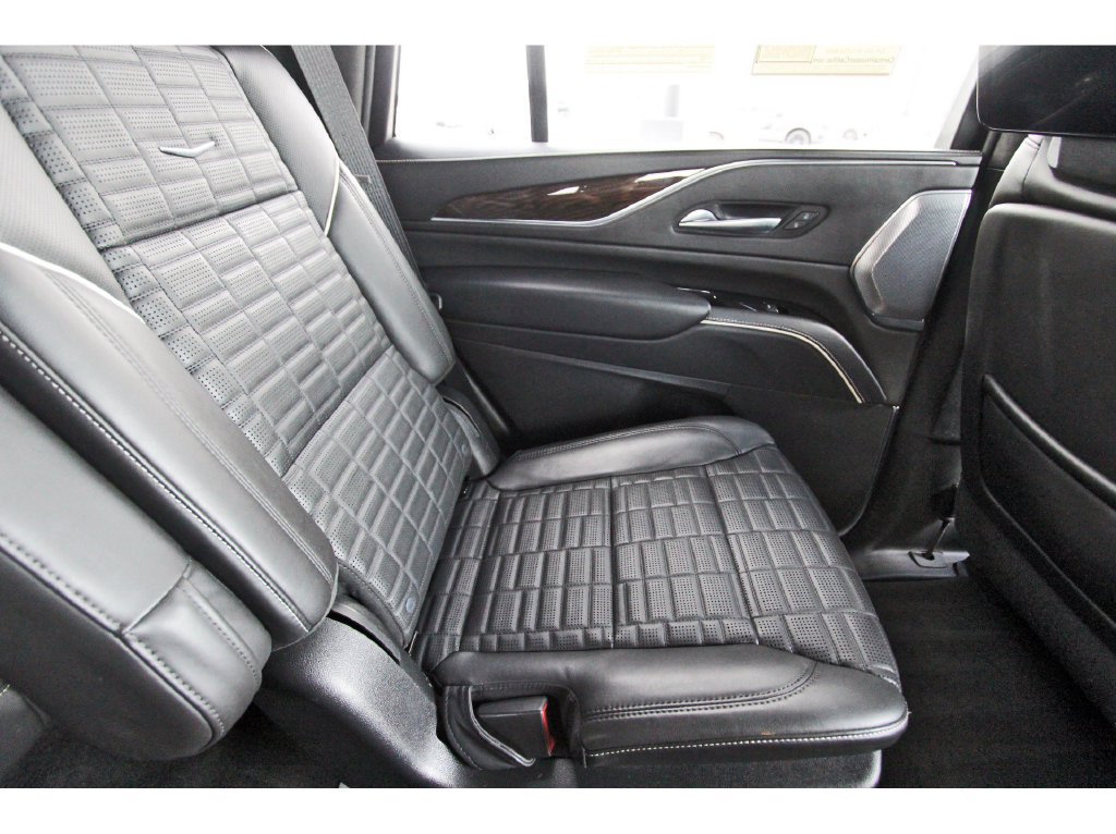 Certified 2023 Cadillac Escalade Sport Platinum w/ LPO, ONYX Package AWD/4WD image 11