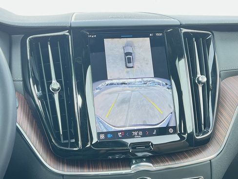 Certified 2024 Volvo XC60 B5 Ultimate w/ Protection Package Premier image 19