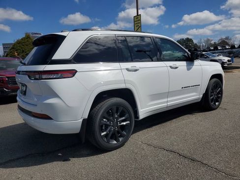 New 2026 Jeep Grand Cherokee Limited AWD/4WD image 6