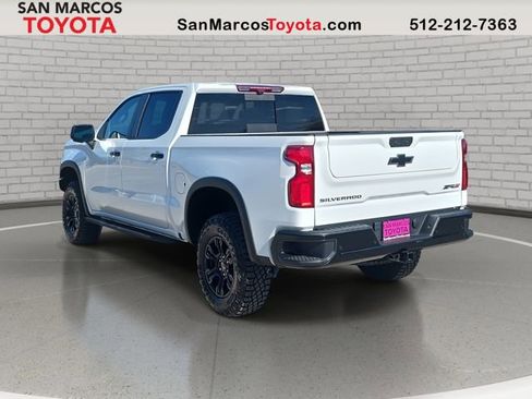 Used 2024 Chevrolet Silverado 1500 ZR2 w/ Technology Package image 7