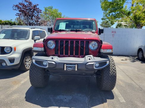 Used 2021 Jeep Gladiator Sport AWD/4WD image 2
