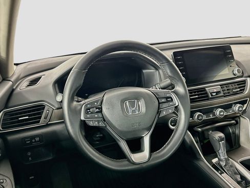 Used 2018 Honda Accord EX-L image 18