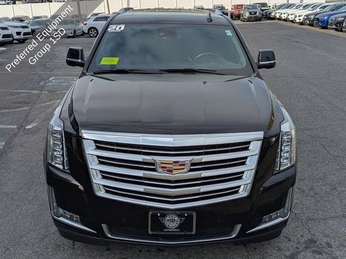 Used 2020 Cadillac Escalade Platinum AWD/4WD image 3
