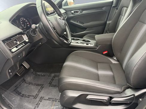 Used 2023 Honda Civic Sport image 6