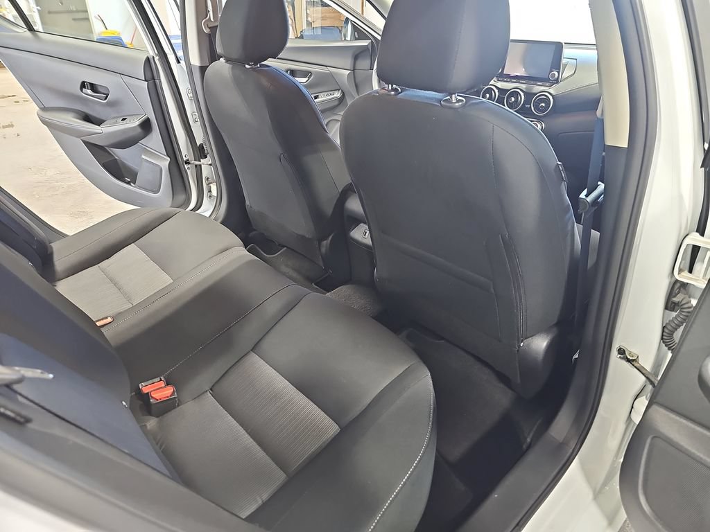 Used 2025 Nissan Sentra SV FWD image 11