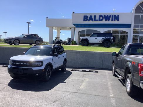 New 2026 Ford Bronco Sport Outer Banks w/ Outer Banks Tech Package+ image 3