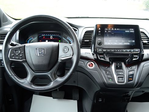 Used 2023 Honda Odyssey Sport image 21