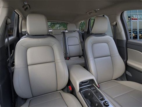 New 2026 Lincoln Corsair Premiere image 10