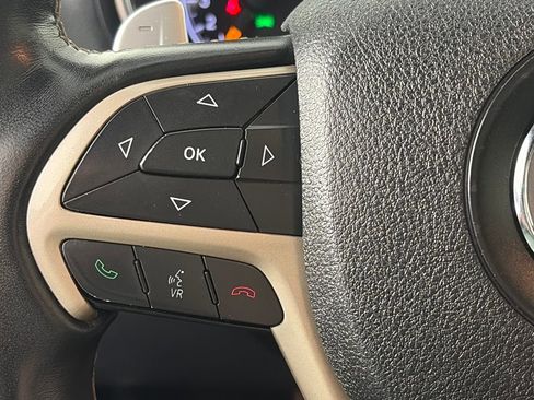 Used 2016 Jeep Grand Cherokee Overland image 18