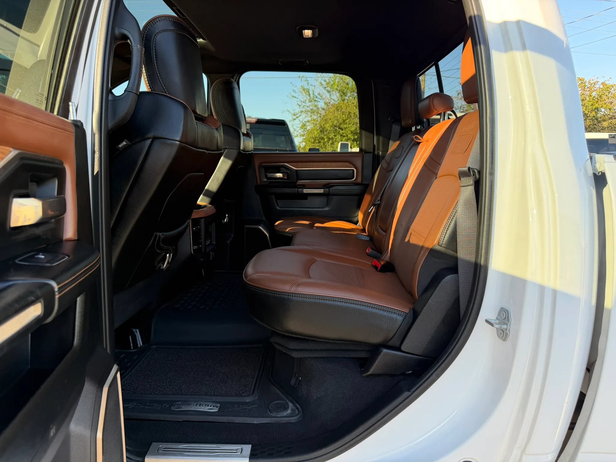 Used 2019 RAM 3500 Limited AWD/4WD image 11