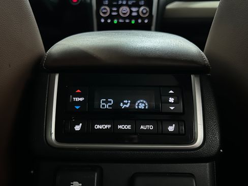 Used 2019 Subaru Ascent Touring AWD/4WD image 33