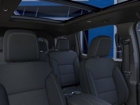 New 2026 Chevrolet Traverse LT FWD image 24