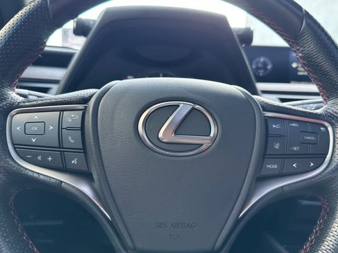 Used 2019 Lexus UX 200 F Sport image 25
