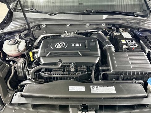 Used 2018 Volkswagen GTI Autobahn FWD image 52