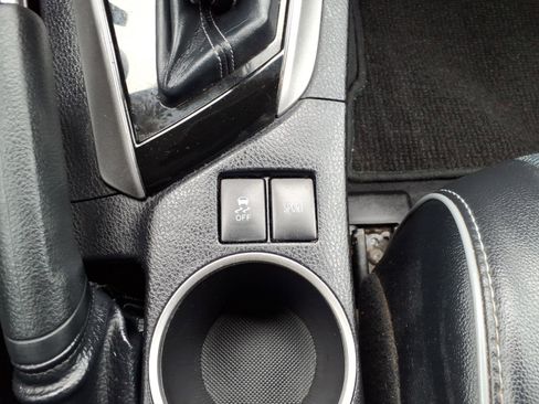 Used 2015 Toyota Corolla S image 22